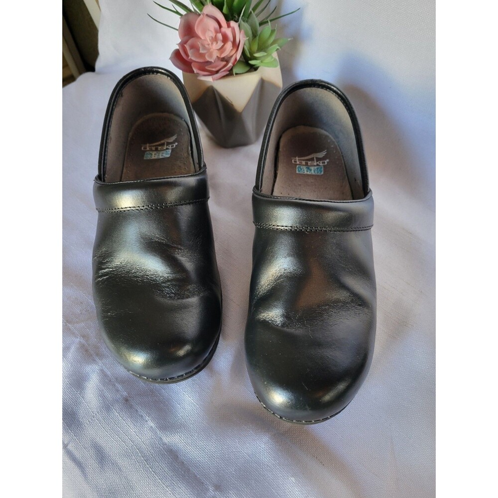 Dansko Professional Clogs Black Leather Size 38 Slip On Shoe Work US 8 .5